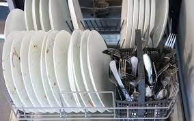 مشكلة بقاء بقايا الطعام بعد الغسيل